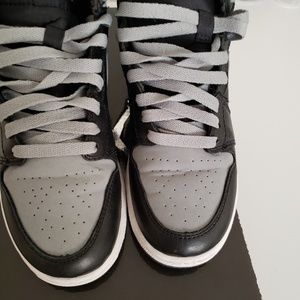 USED Air Jordan 1 Shadow Retro 2013